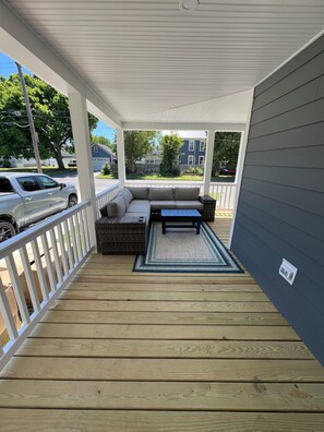 Property grounds - Woody's Place on Plum - A brand new 106 year old historic property (Cape Charles)