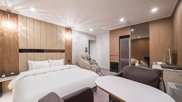 Premium Massage | Blackout curtains, free WiFi, bed sheets