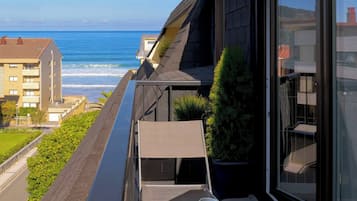 Apartment, 2 Bedrooms, Balcony | Balkoni