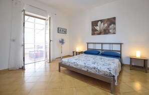 Iron/ironing board, travel cot, free WiFi - Lovely apartment in Perdifumo with house sea view (Perdifumo)
