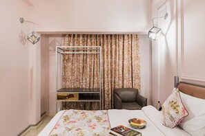 Deluxe kamer | Een bureau