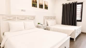 Deluxe Double Room Single Use | Desk, laptop workspace, free WiFi