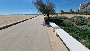 Nær stranden