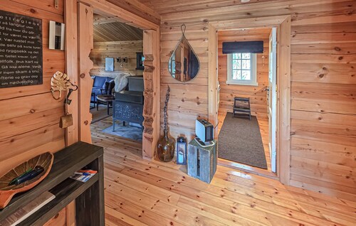 Cozy home in Noresund with house a panoramic view