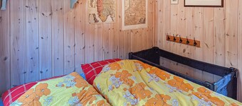 Beautiful home in Snillfjord with WiFi