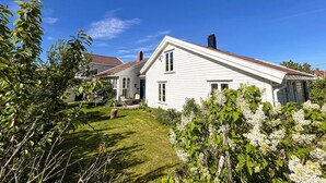 Exterior - 4 bedroom cozy home in Flekkerøy (Flekkerøy)