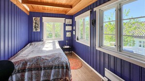4 bedrooms, free WiFi - 4 bedroom cozy home in Flekkerøy (Flekkerøy)