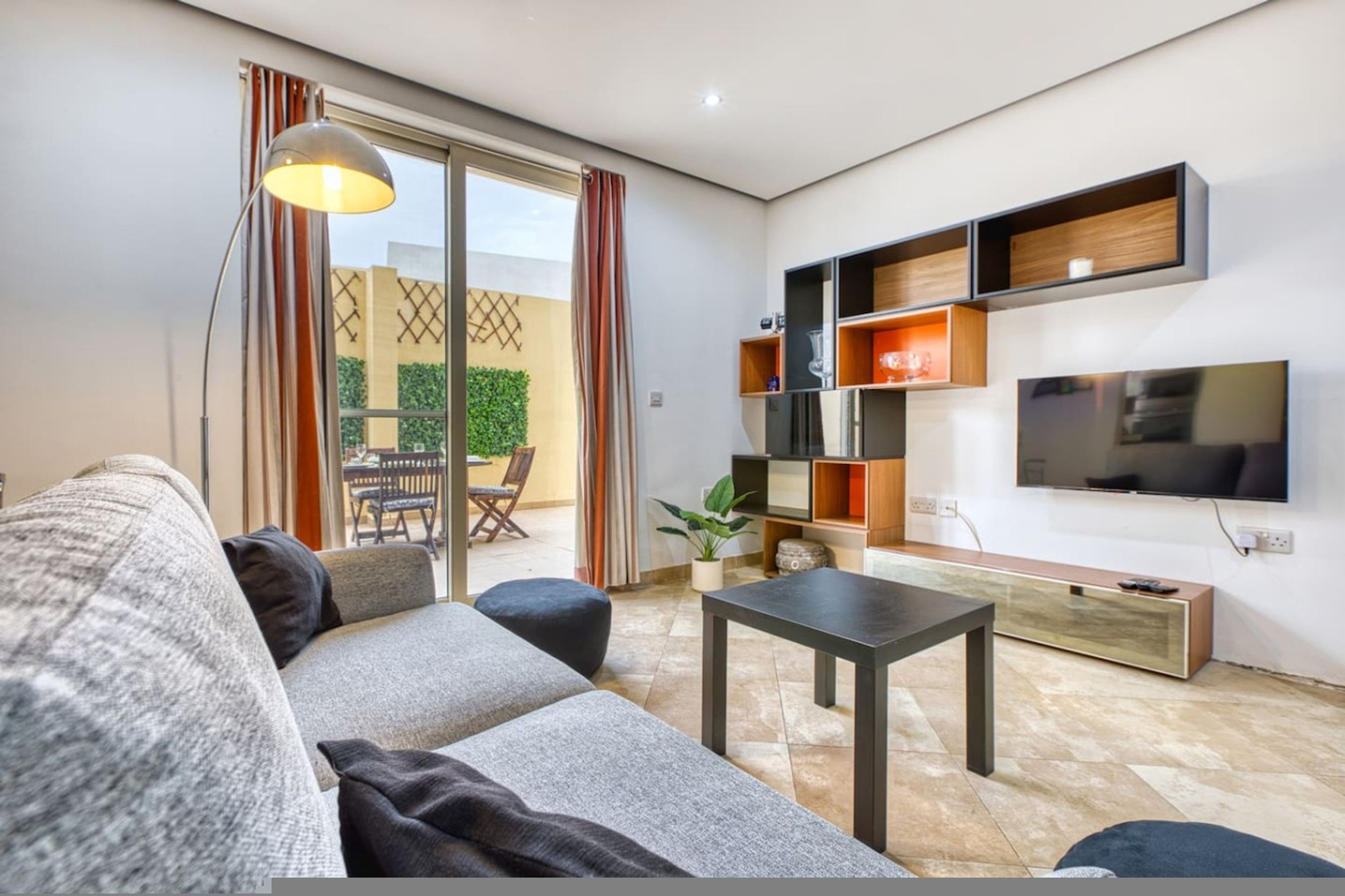 Casa, para fumadores | 3 habitaciones 