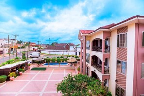 Apartment, 2 Bedrooms, Balcony, Courtyard View | Bahagian luar