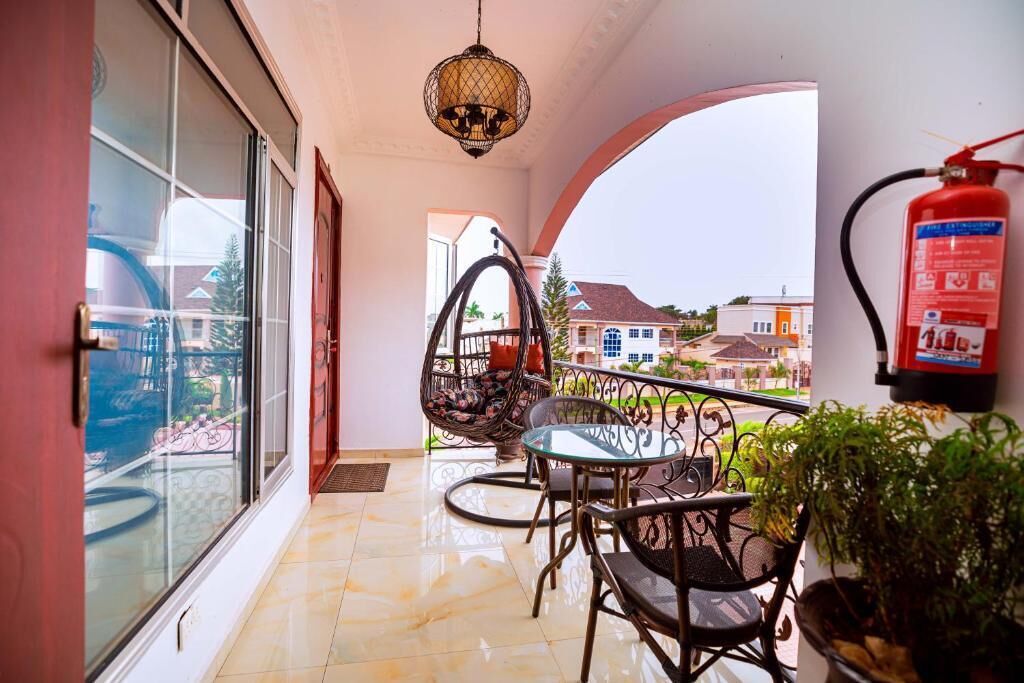 Apartment, 3 Bedrooms, Balcony, Courtyard View | Terrace/patio