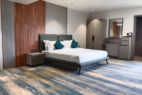 Premium Double Room, City View | In-room safe, iron/ironing board (on request), WiFi (free)