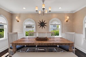 Dining - Steps away from Beach - Modern Coastal Retreat (Cape Charles)