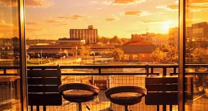 Downtown Waterfront Stunning Views of Cedar Point!
