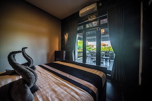 Villa, Poolblick | Kostenloses WLAN