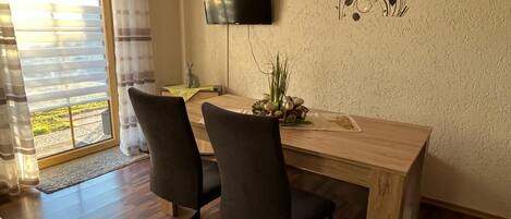 Dineren