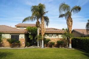 Exterior - Exclusive Desert Escape with Pool & Spa (La Quinta)