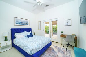 5 bedrooms, desk, iron/ironing board, free WiFi
