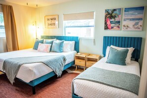 Desk, iron/ironing board, travel cot, free WiFi - Sol Haven - Family Retreat • Pool & Spa • Pickleball • 10 min to AMI • Games (Bradenton)