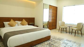 Classic Double Room | Iron/ironing board, free WiFi