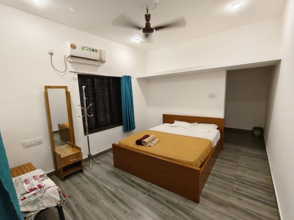 Habitación económica doble | Sistema de insonorización, tabla de planchar con plancha, wifi gratis