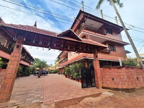 Exterior - Eva Beach Hotel (Varkala)