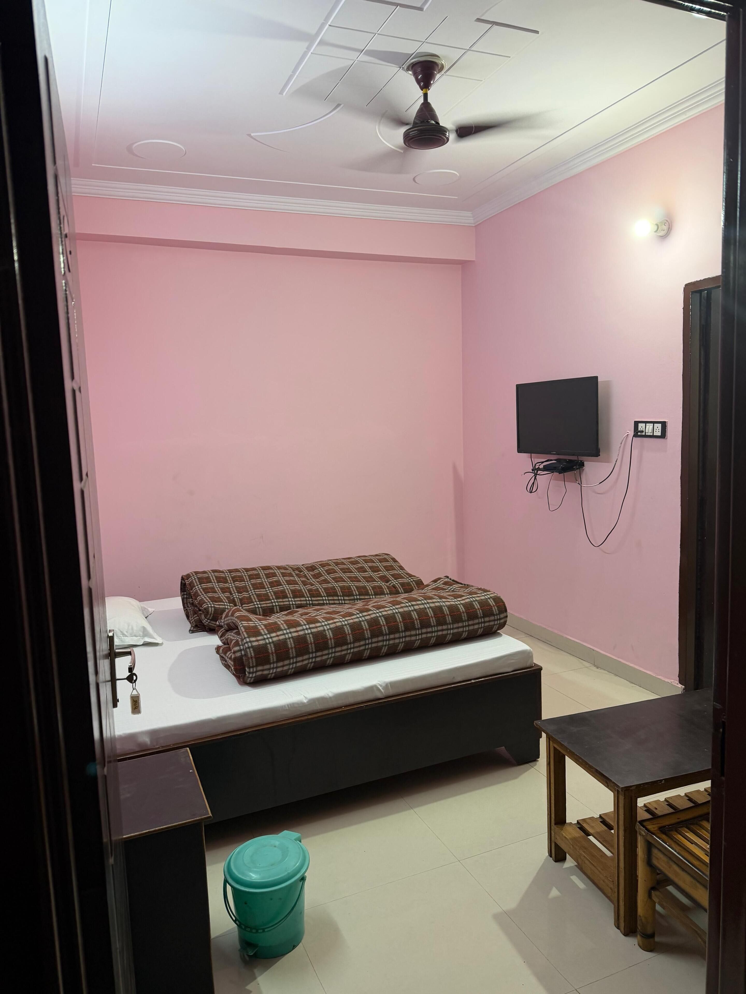Standardzimmer | Kostenloses WLAN, Bettwäsche