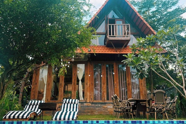 Mặt tiền nơi lưu trú
