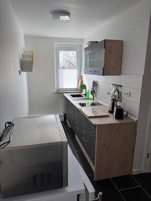 Private kitchen - Vacation apartment 1 in the Peene valley near the beaver town of Jarmen (Jarmen)