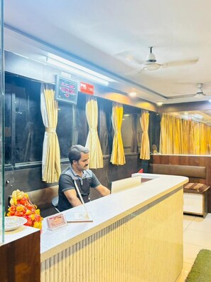 Reception - HOTEL PARADISE (Ahmedabad)