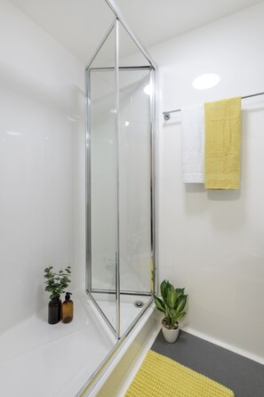 Einzelzimmer | Badezimmer