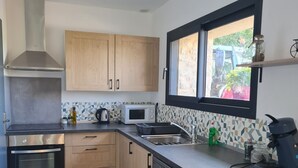 Private kitchen - 10-person country cottage (Tennie)