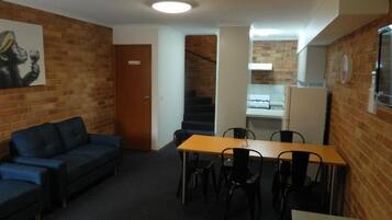 Apartment, Garden View | Dining