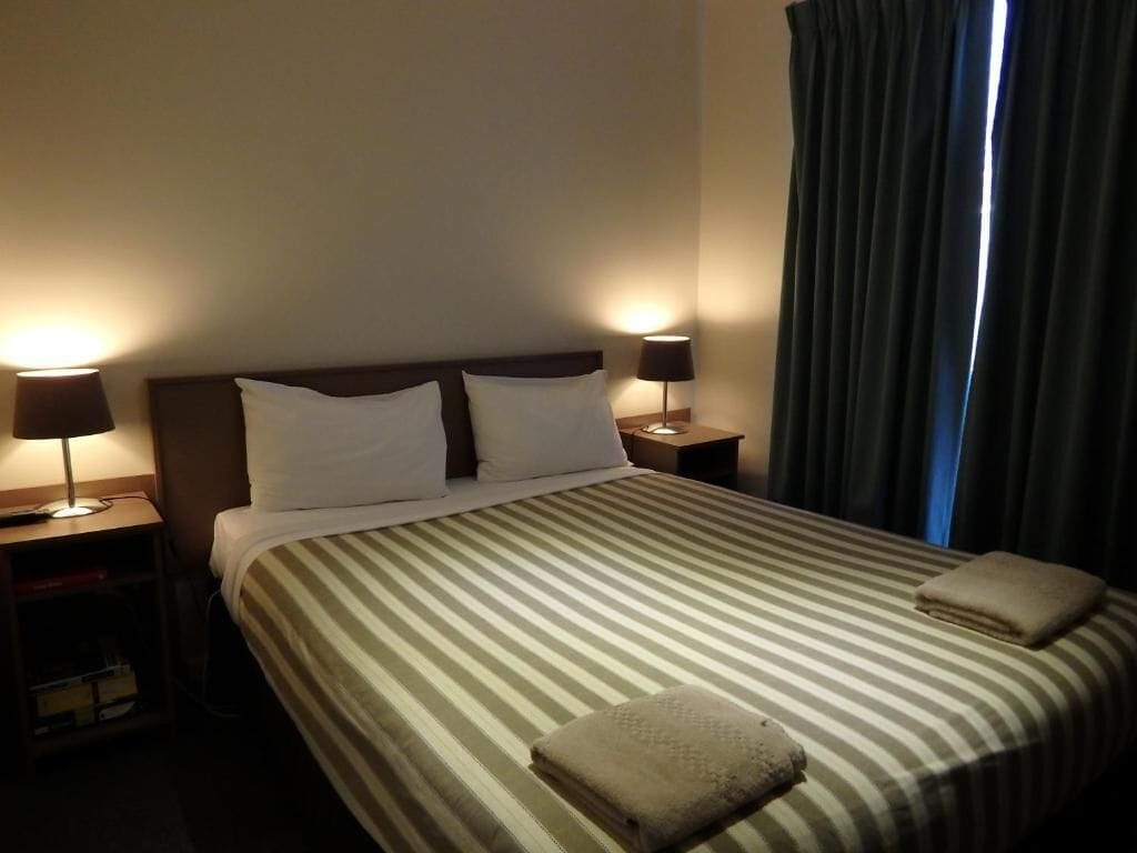 Apartamento, vista para o jardim | Ferros/tábuas de passar roupa, Wi-Fi de cortesia