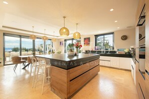 Dining - Magnificent Villa Semaphore sea view near beaches (Sainte-Maxime)