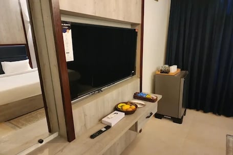 Deluxe Room. Sea Breeze Chalet