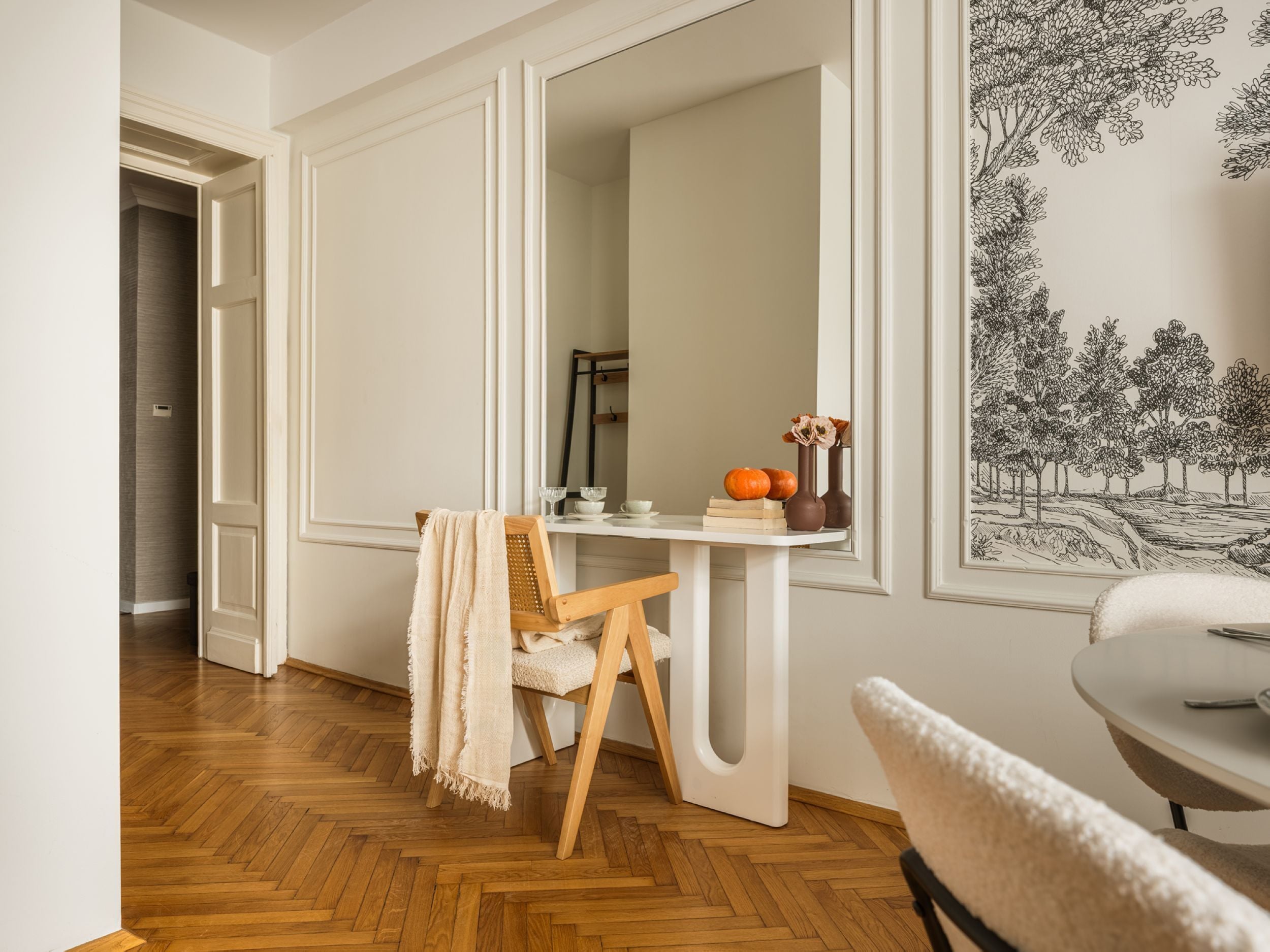 Comfort Apartment, Courtyard View | Dining