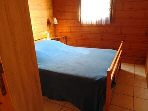 Iron/ironing board, travel cot, free WiFi - Vrbo Property (Saint-Geniès)