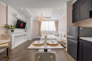Design Studio, Non Smoking, Kitchen | In-room dining - Utopia Dream Apart-Hotel Nai Harn (Rawai)