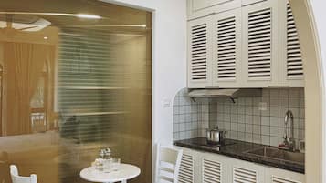 Standard Apartment, Balcony, City View | Interior