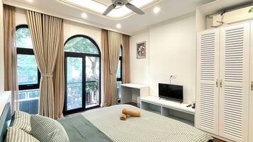 Desk, blackout drapes, iron/ironing board, free WiFi