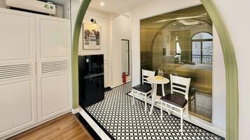 Standard Apartment, Balcony, City View | Interior