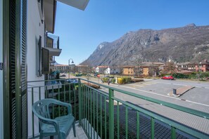 Property grounds - Porto Letizia Como 4, Porlezza, Italy (Porlezza)
