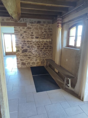 Interior - Spacious cottage with breathtaking views of the Morvan region (Saint-Léger-Vauban)