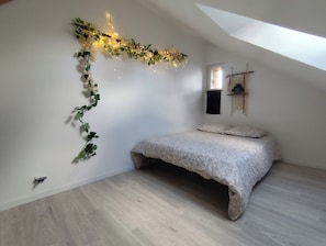 Internet, bed sheets - Spacious cottage with breathtaking views of the Morvan region (Saint-Léger-Vauban)