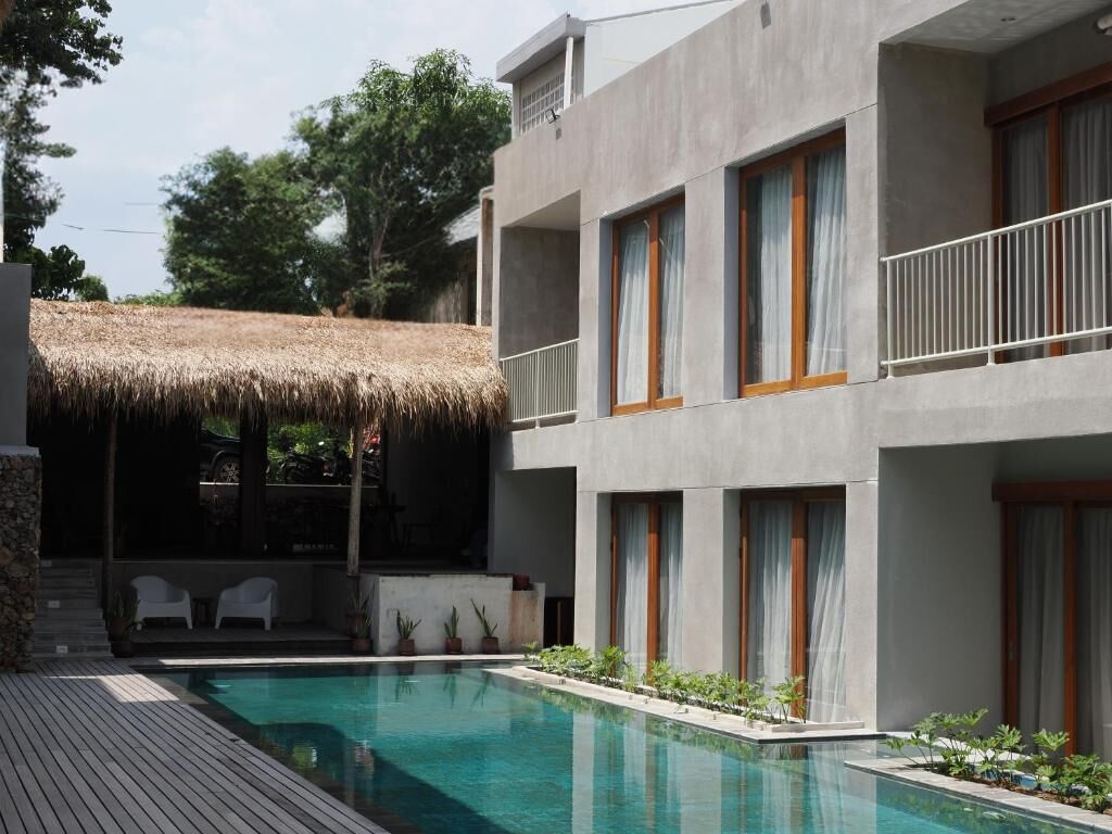 Kolam renang outdoor