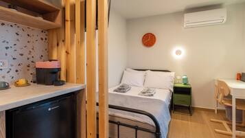 1 bedroom, desk, iron/ironing board, free WiFi