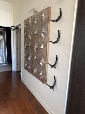 Interior - Spacious 3-bedroom condo in charming Atlanta with AC (Atlanta)