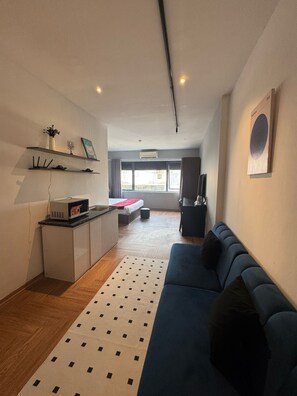 Family Room - Atlantis Nguyen Truong To (Ba Dinh)