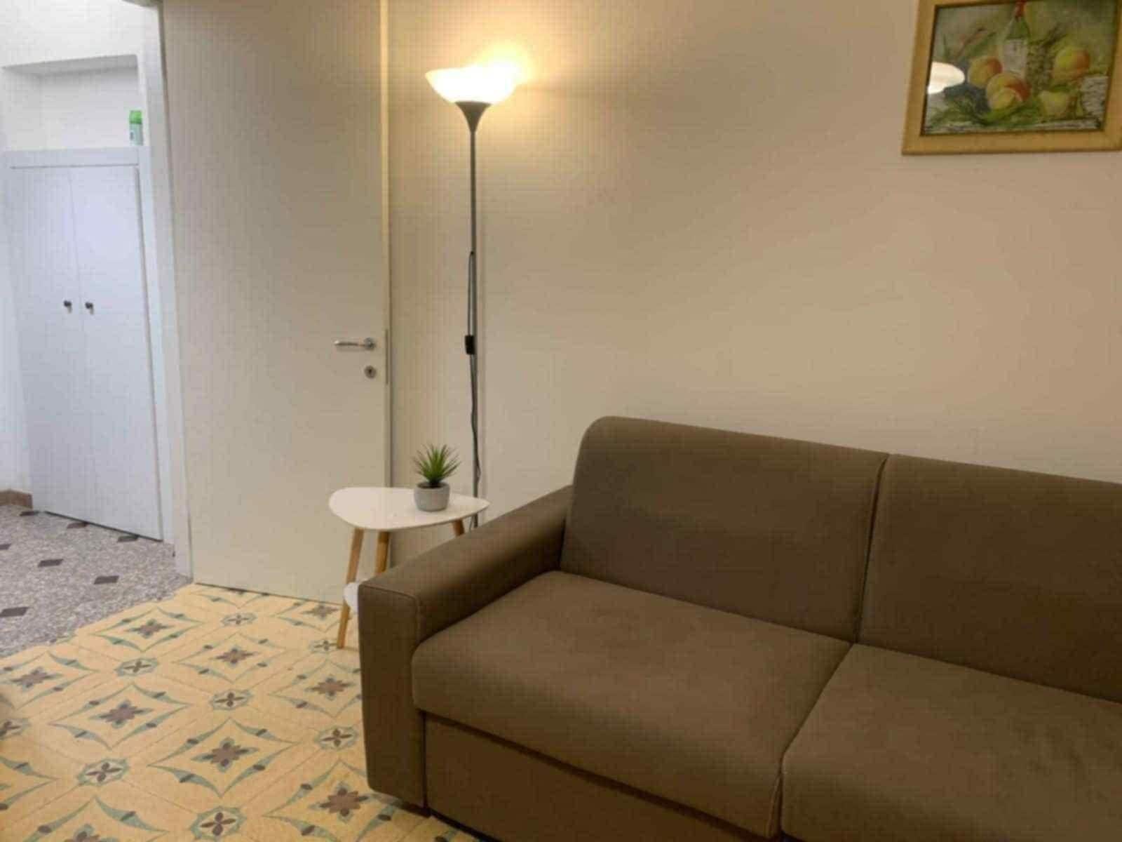 Condo, patio, vista a la colina | Área de sala de estar