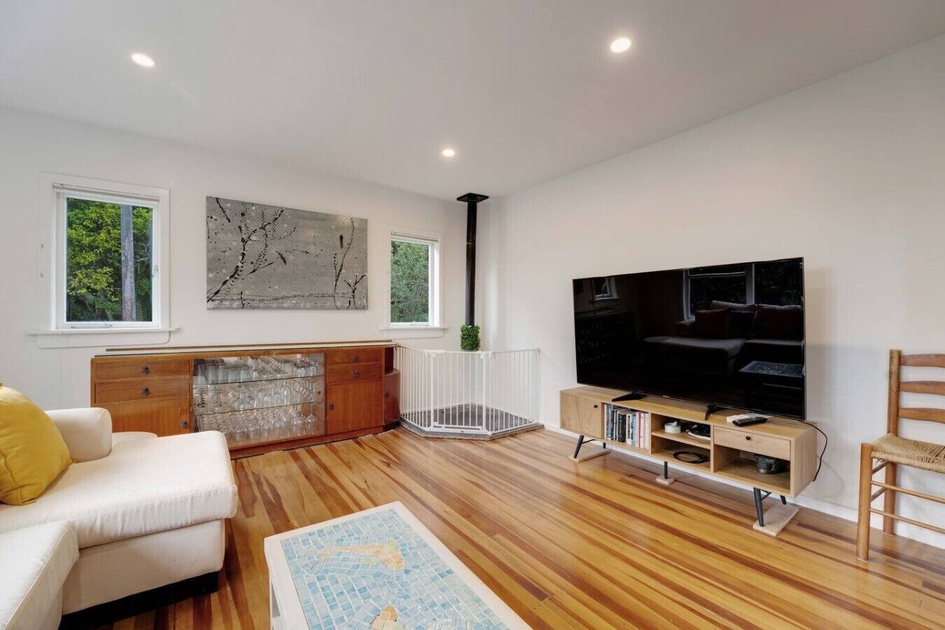TV, offices